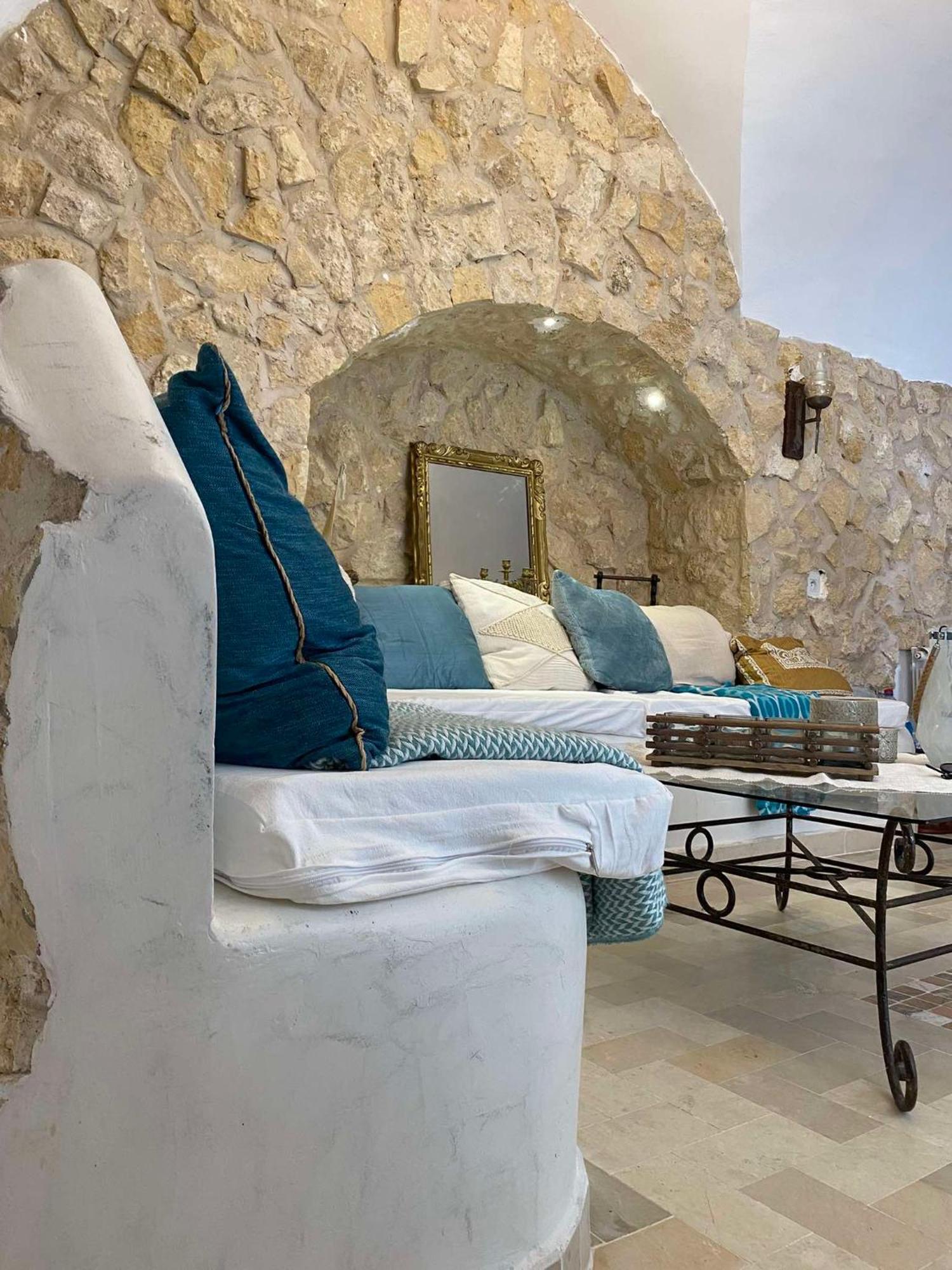 Artgohomes Apartmán *